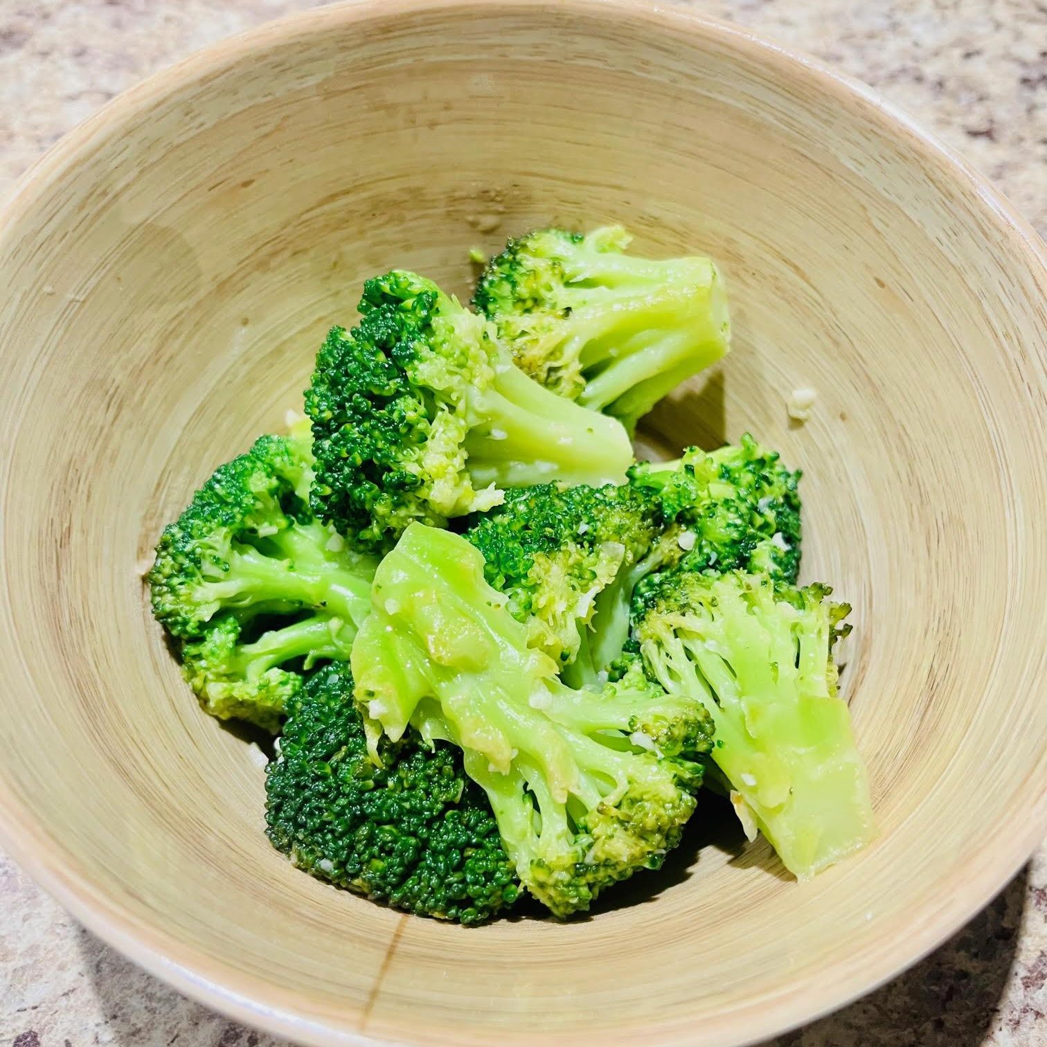 Side broccoli