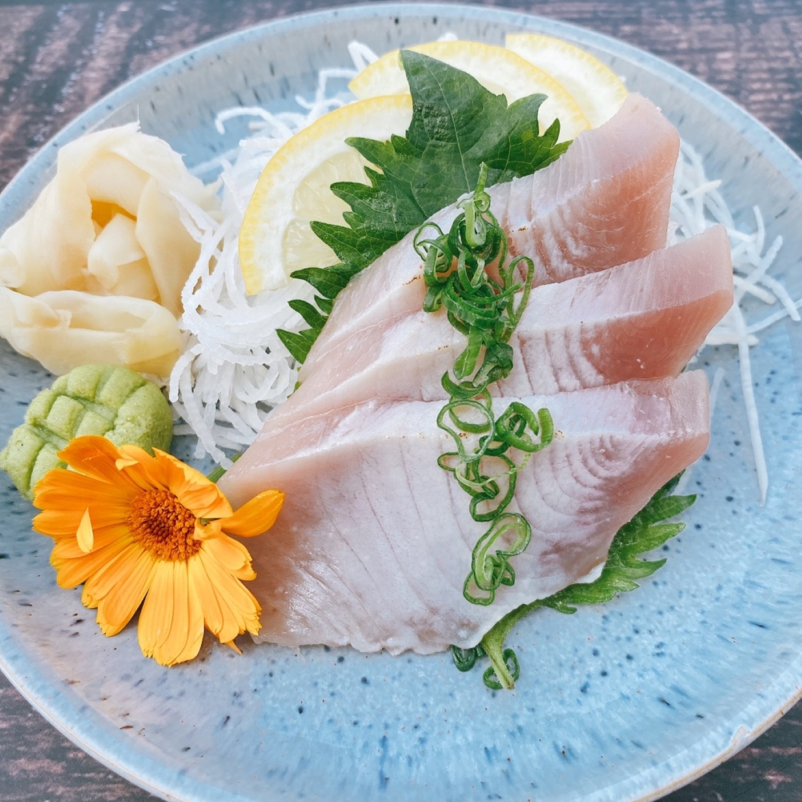 Spicy Garlic Albacore Tataki Sashimi.