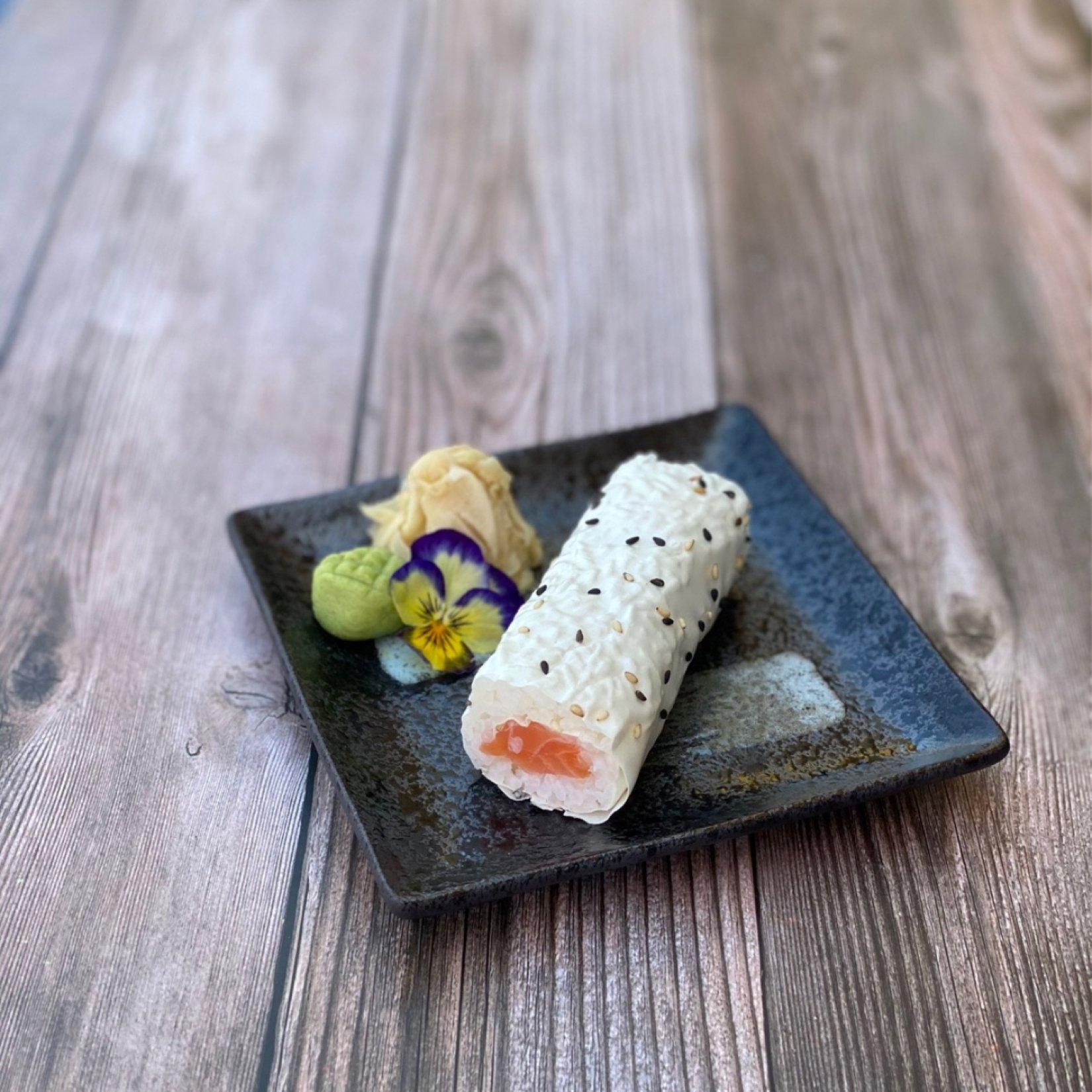 Salmon Hand Roll.
