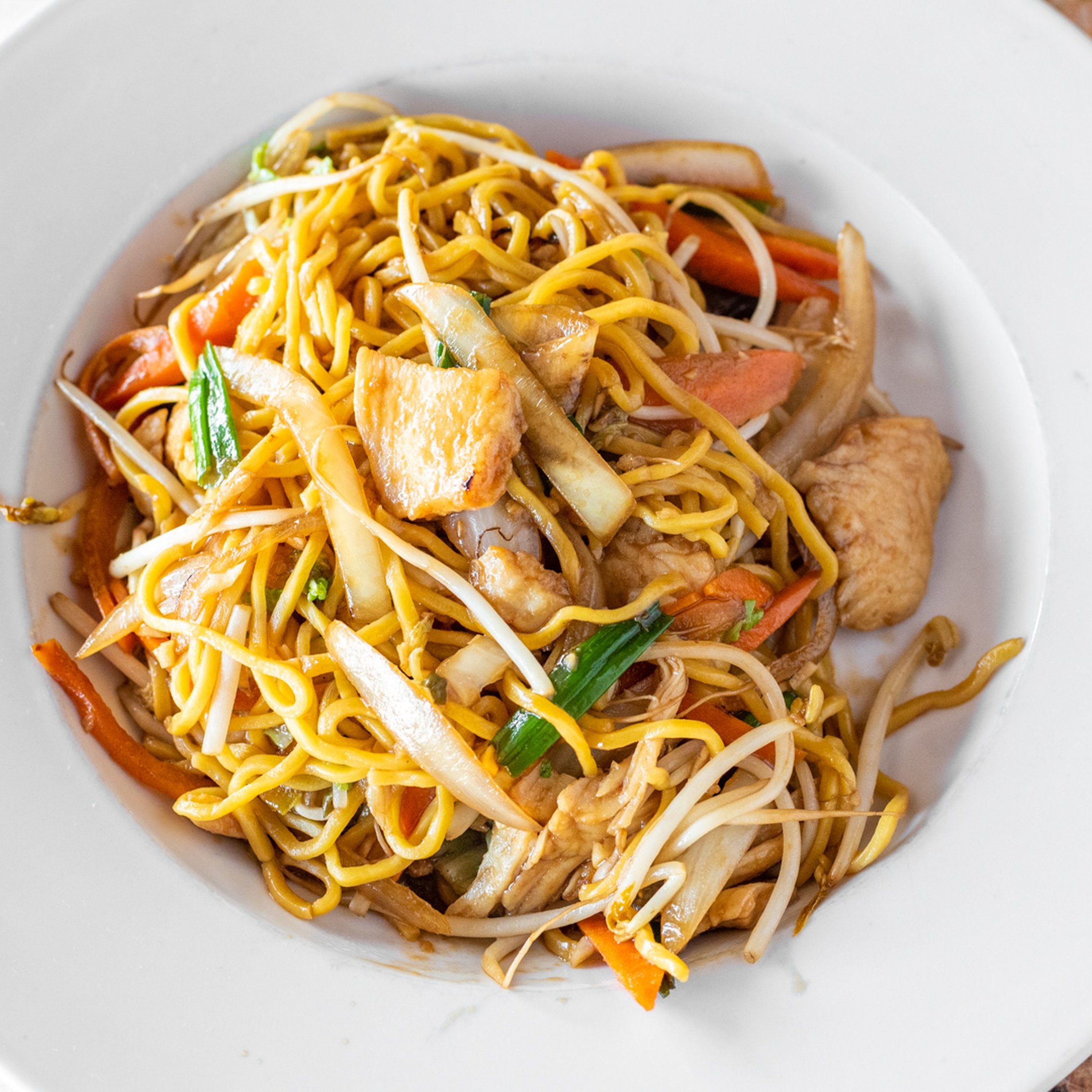Lo-Mein Noodles.