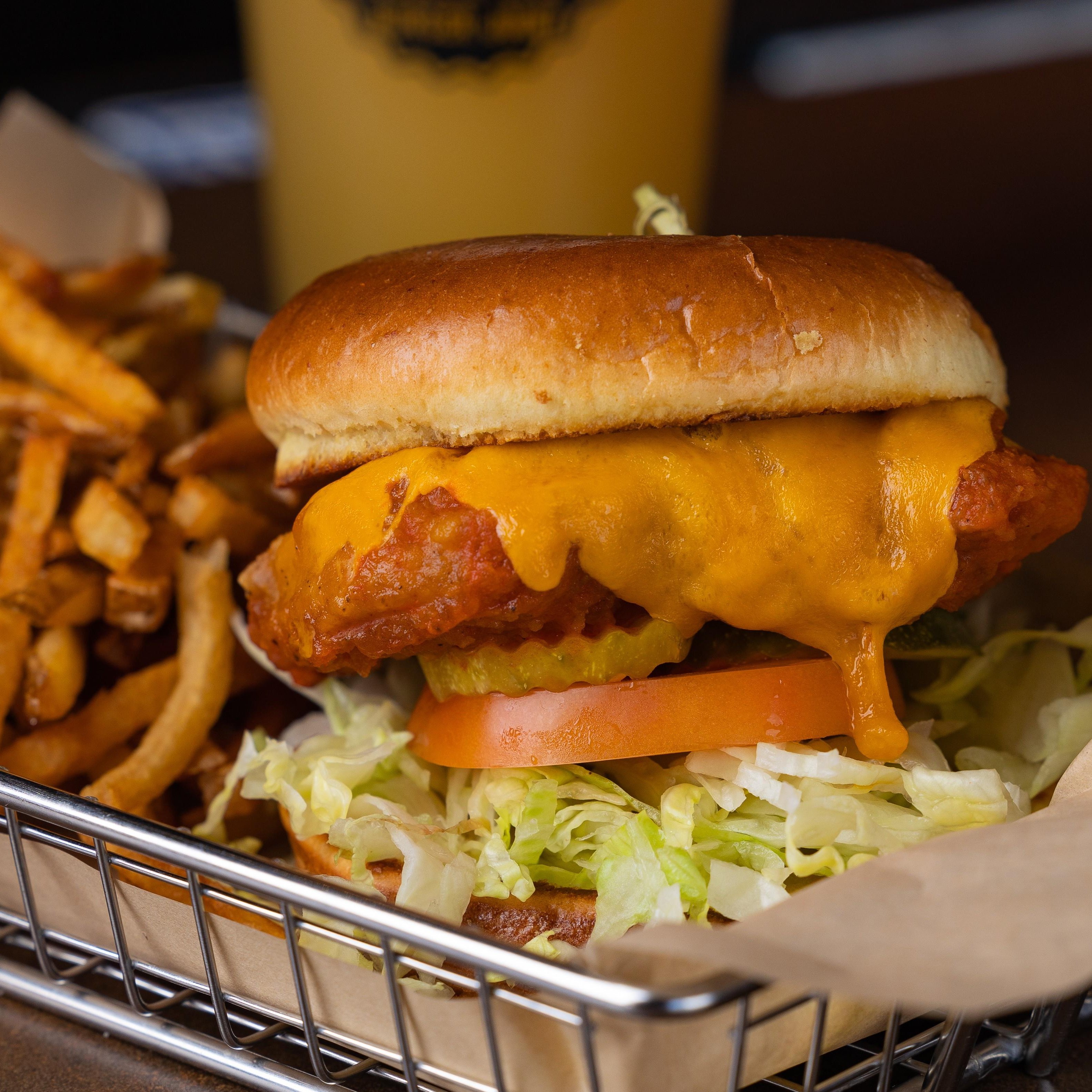 FRIED CHICKEN SAMMY.