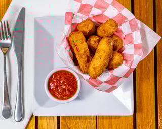 Fried Mozzarella Stix