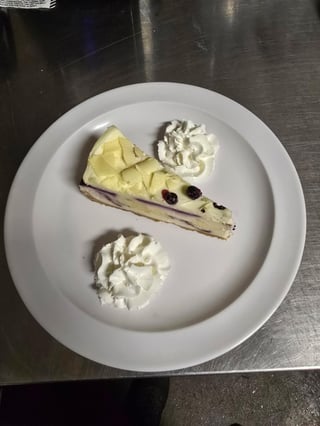 White Chocolate Blueberry Cheesecake