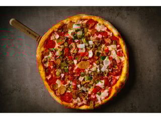 14" La Bella Luna Pizza