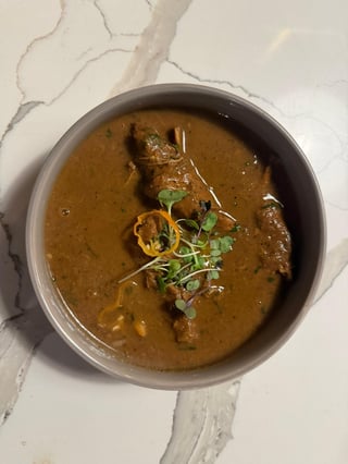 Saoji Chicken Rassa