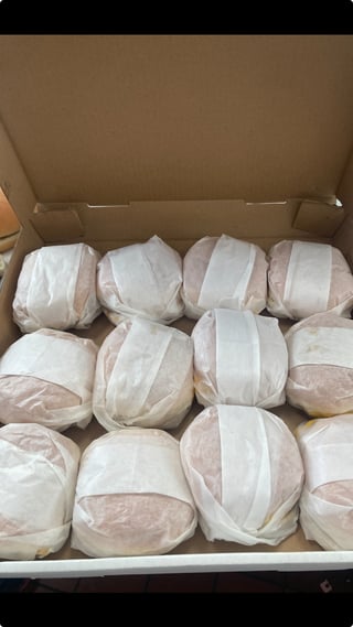 Box of Burgers (12)