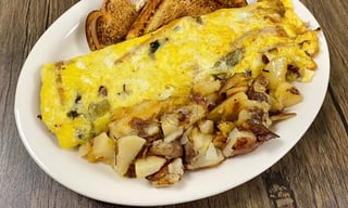  STEAK OMELETTE & CHEESE