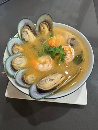 Large Spicy Seafood Soup