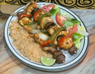 Alambres de Camaron Dinner (Shrimp Skewers)