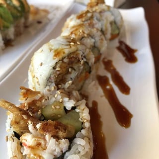Soft shell crab roll (Spider roll)