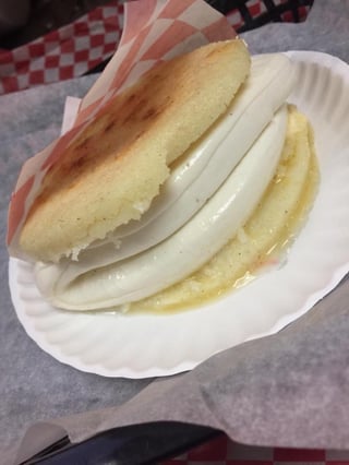 Arepa Queso/Cheeese