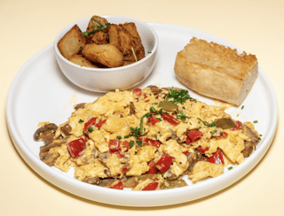 Seasonal Veggie Scramble