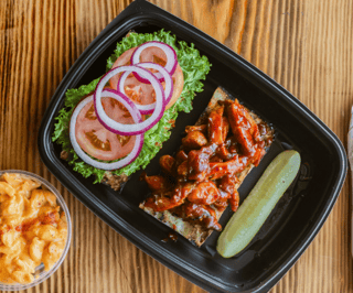 DeDe's BBQ Chicken Sand