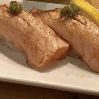 Salmon belly sushi