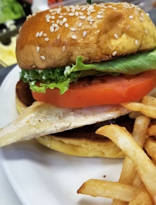 Grilled Chicken Sandwich (*)