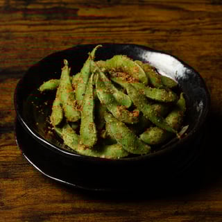 SPICY EDAMAME