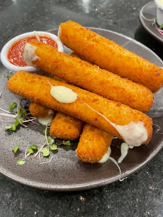 Mozzarella Sticks
