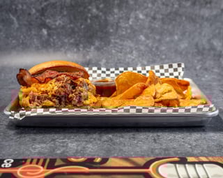 MELTDOWN SANDWICH w/TATER CHIPS