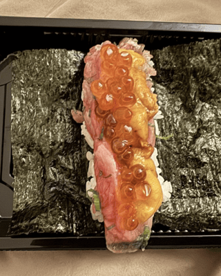 Uni Toro Ikura Handroll