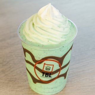 Mint Chocolate Milkshake (16 Oz)