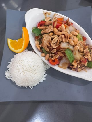 Kung Pao  (Lunch Special)