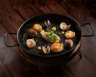 Black paella individual