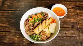 V2. Vermicelli with Grilled Shrimp, Grilled Pork Slices and Crispy Fried Egg Roll