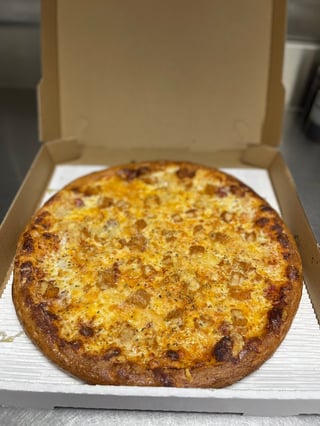 18in SUPER CHICKEN PARMESAN