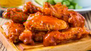 6 piece party wings w/ crinkle fries