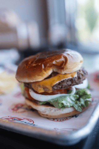 Mister B's Cheeseburger