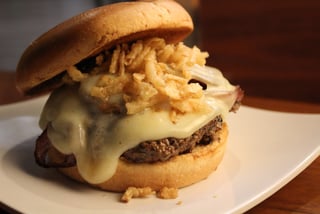 FRENCH ONION BURGER