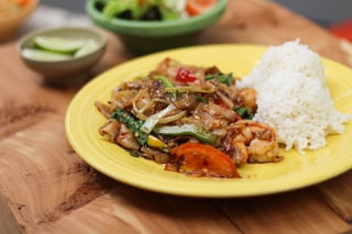 L. Spicy Drunken Noodles