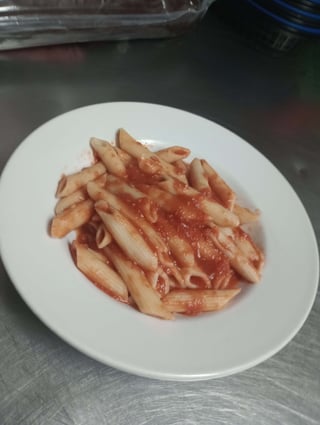 Kids Pasta with Garlic Bread