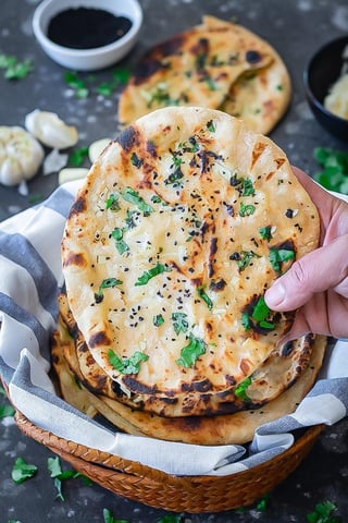 Garlic Tandoori Roti (V)