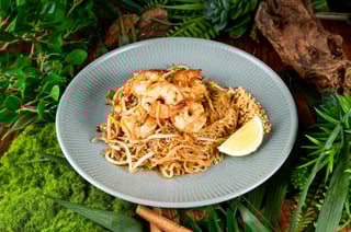 Pad Thai (G)(P) S 6 Serving