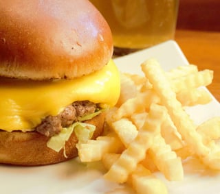 COCHISE COUNTY CHOICE CHEESE BURGER