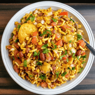 Bombay Bhel (1/2) Tray