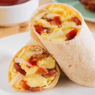 CANADIAN BREAKFAST WRAP 