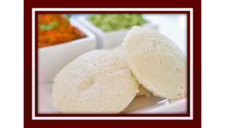 Idli (4) with Chicken Curry (Halal) – Non vegan