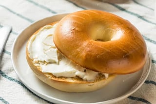 BAGEL W/ CREAM CHEESE