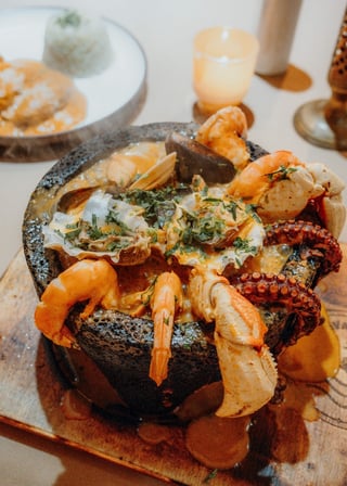 SEAFOOD MOLCAJETE