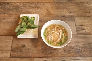 P10. Chicken with Fried Onion - Gà (M)