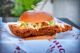 CHICKY’S SPICY SANDWICH