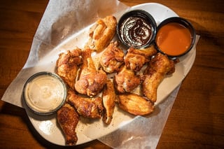 Bone-In Wings (10pc)
