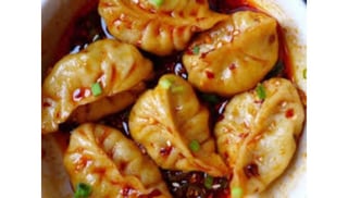 Chilli Oil Pork Dumplings – (6) 