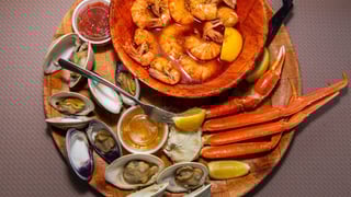 Tarks Famous Steamed Combo