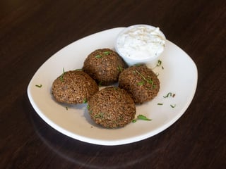 Falafels w/tzatziki