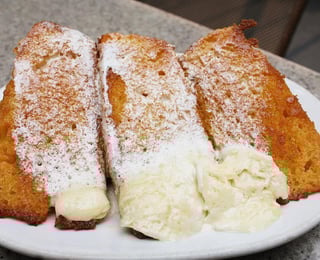 Cornbread w/honey butter