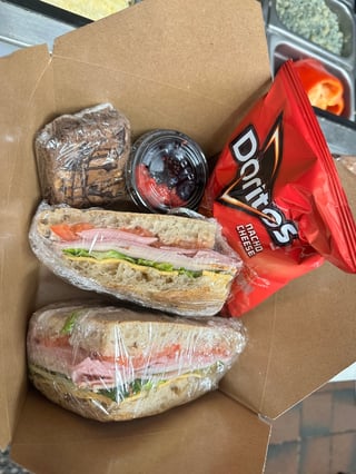 Mini Box Lunch (Half Sandwich) Minimum 4