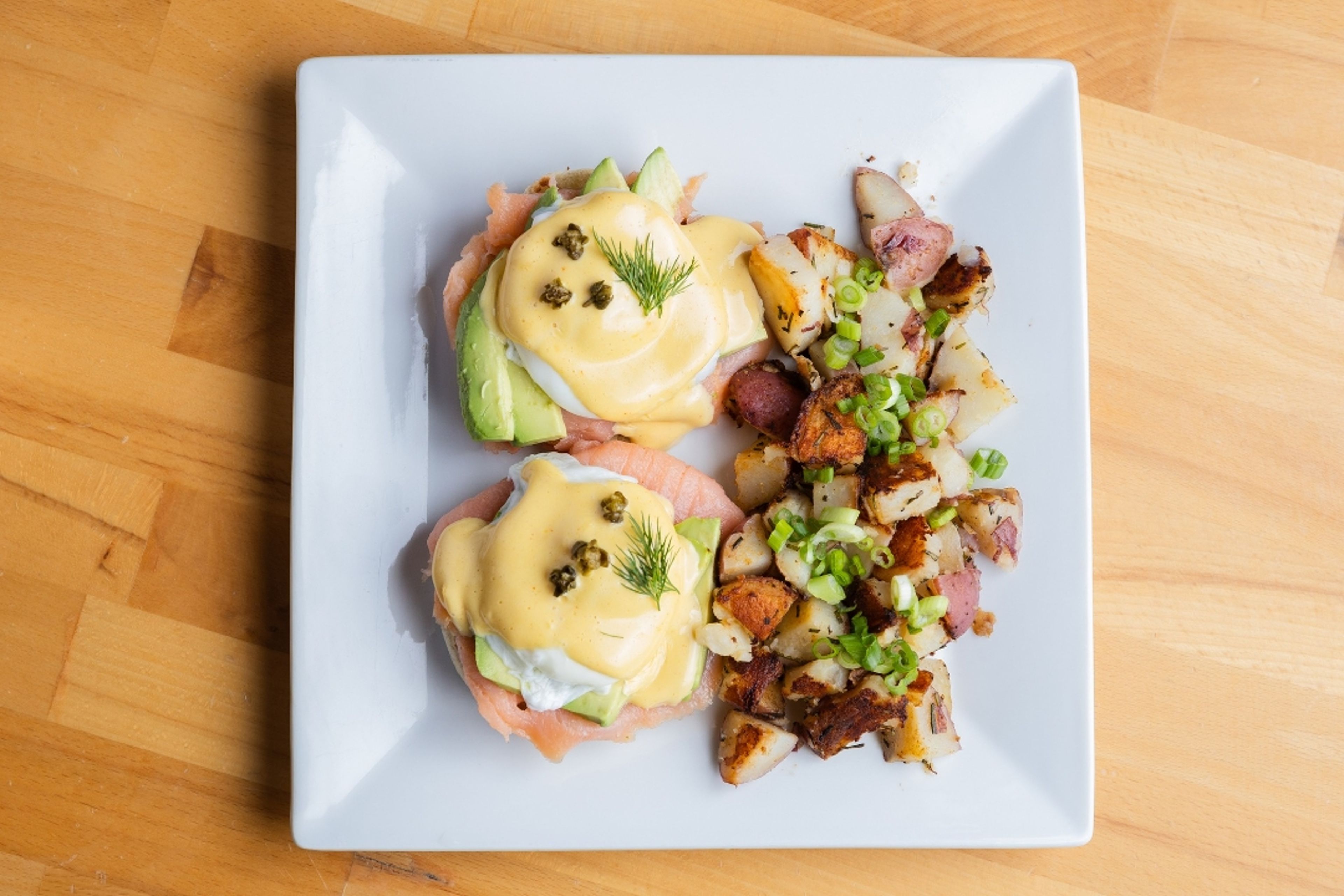 Fandees Benedict.
